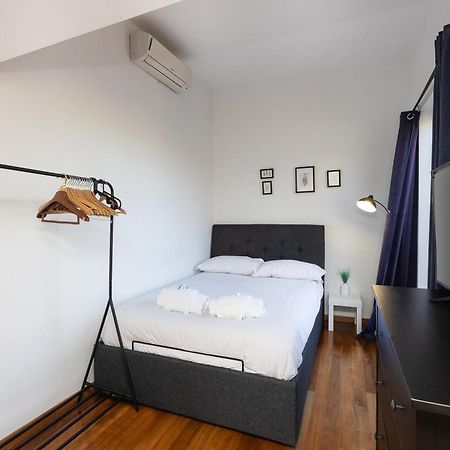 Campo De' Fiori Penthouse-Rental In ローマ エクステリア 写真