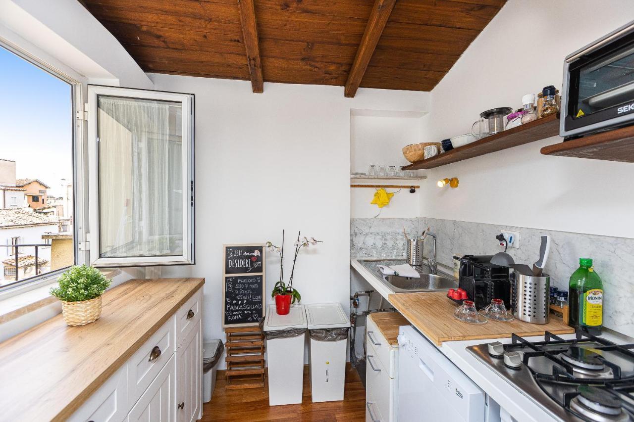 Campo De' Fiori Penthouse-Rental In ローマ エクステリア 写真