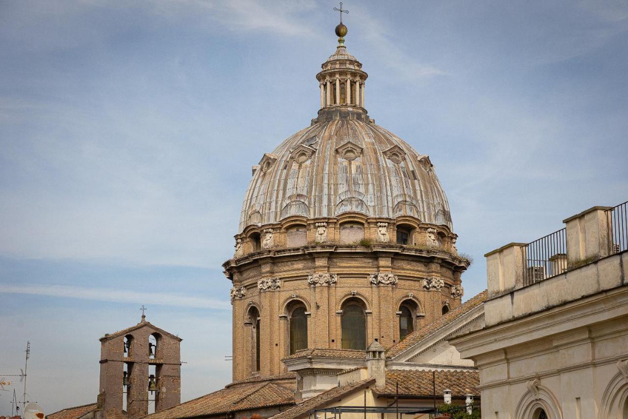 Campo De' Fiori Penthouse-Rental In ローマ エクステリア 写真